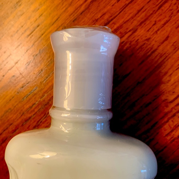 Bath & Body Works Cool Citrus Basil body lotion 8 fl oz *sealed* - Picture 2 of 4